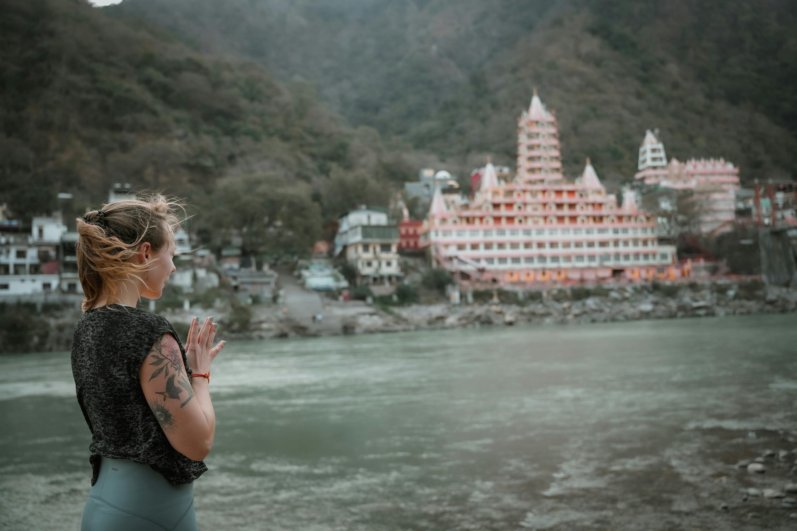 yoga retreat in rishikesh, yoga retreats in rishikesh, best yoga retreat in rishikesh, Best Time to Visit Rishikesh, Places to Visit in Rishikesh