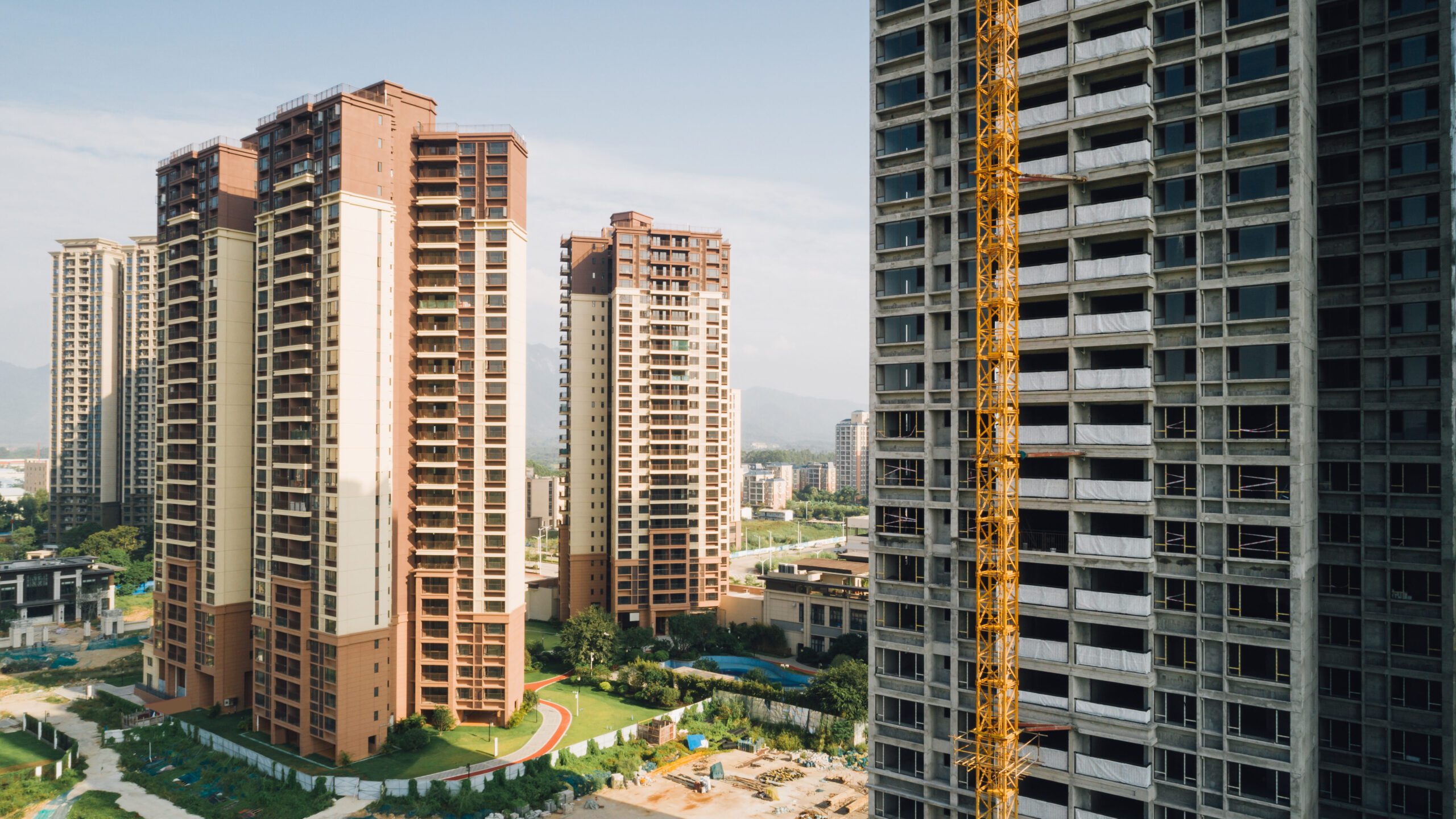 Posh Areas in Noida for Real Estate Investment: A 2025 Guide to Premium Living Posh Areas in Noida